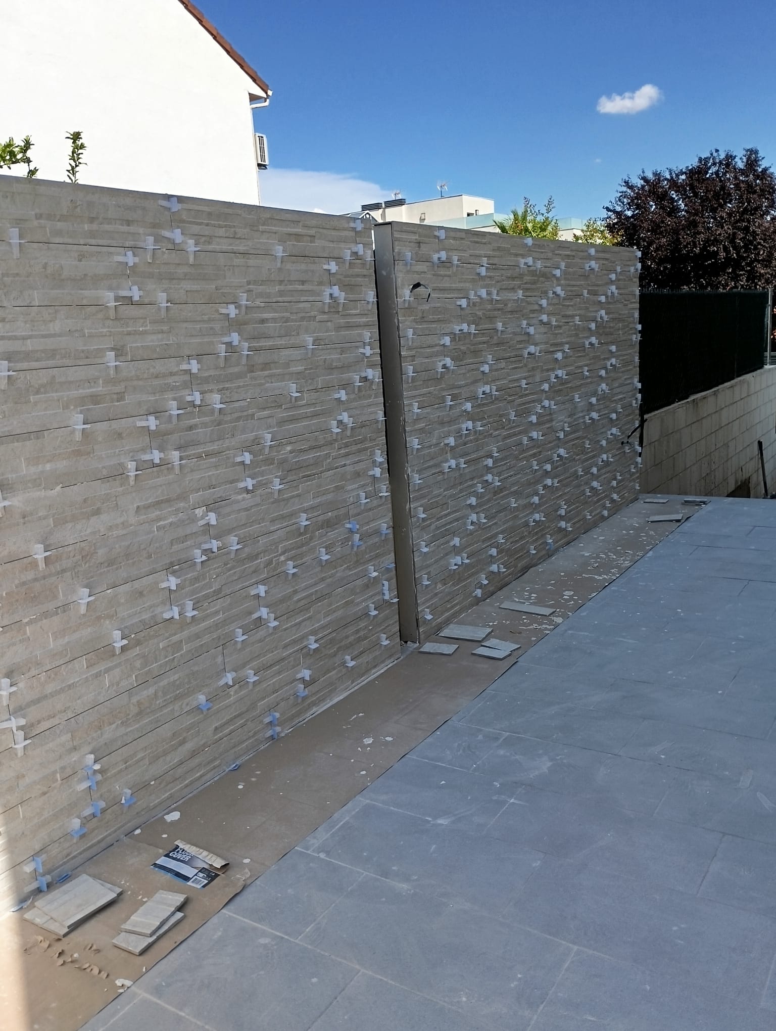 Revestimiento exterior en reforma - HG Reformas